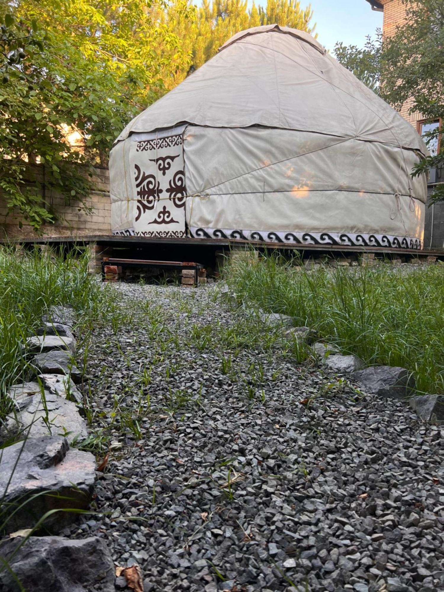 Sweet Vibe Almaty Exterior foto
